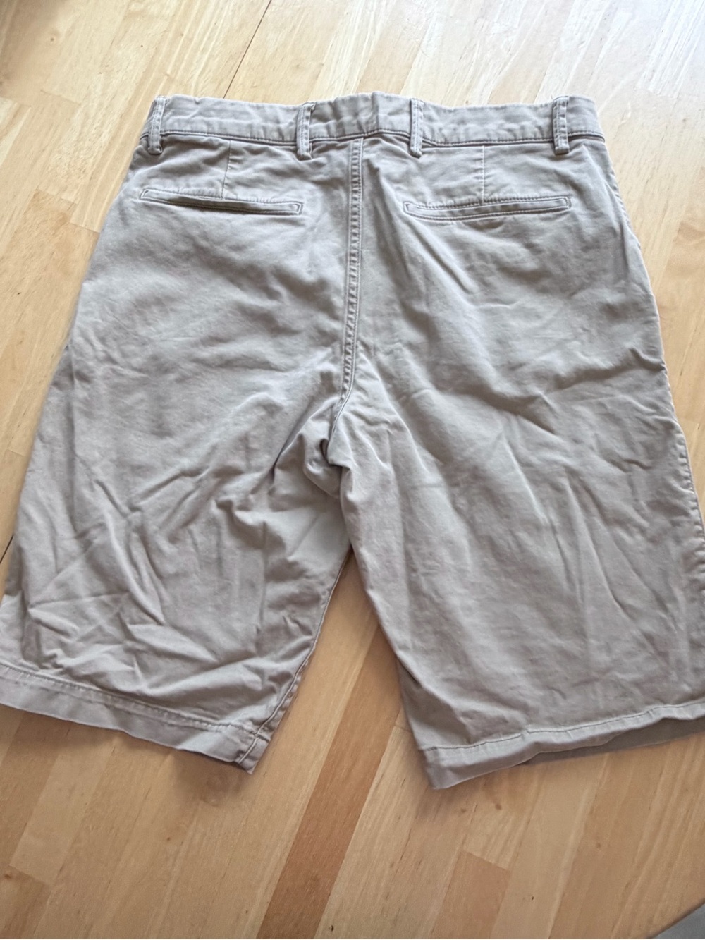 GAP Men's Tan Cargo Shorts